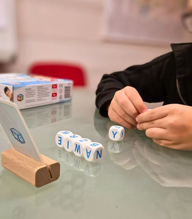 Kostka po kostce. Pisanie 6 kostek. Gra edukacyjna Montesori